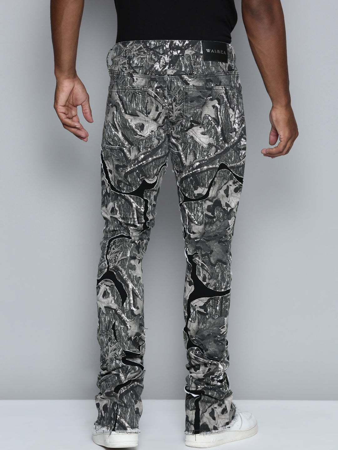 GREY CAMO OVERLAY PATCH STACKED JEAN – Waimea